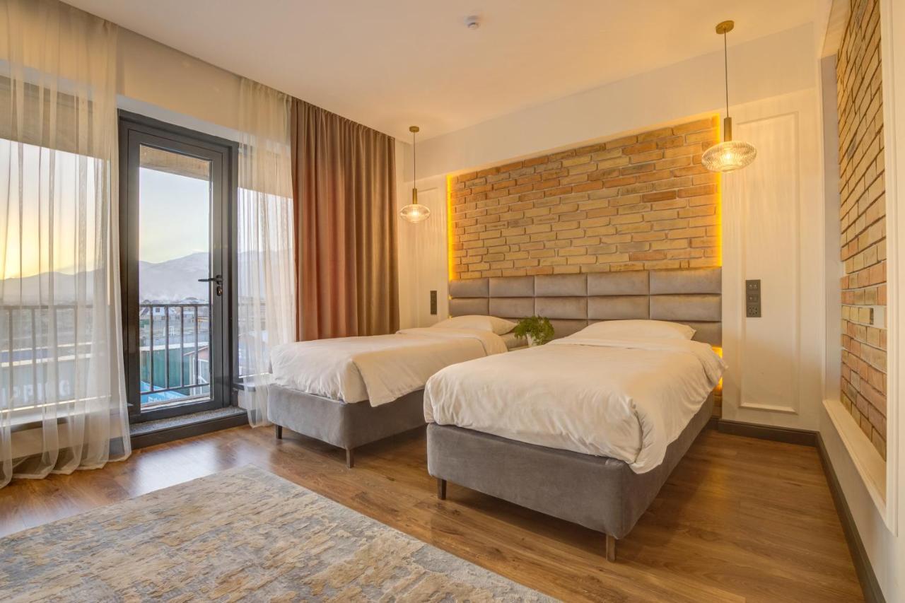 Olimp Hotel Bosteri Buitenkant foto