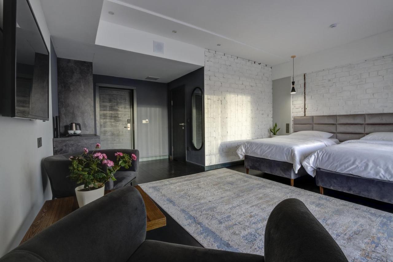 Olimp Hotel Bosteri Buitenkant foto