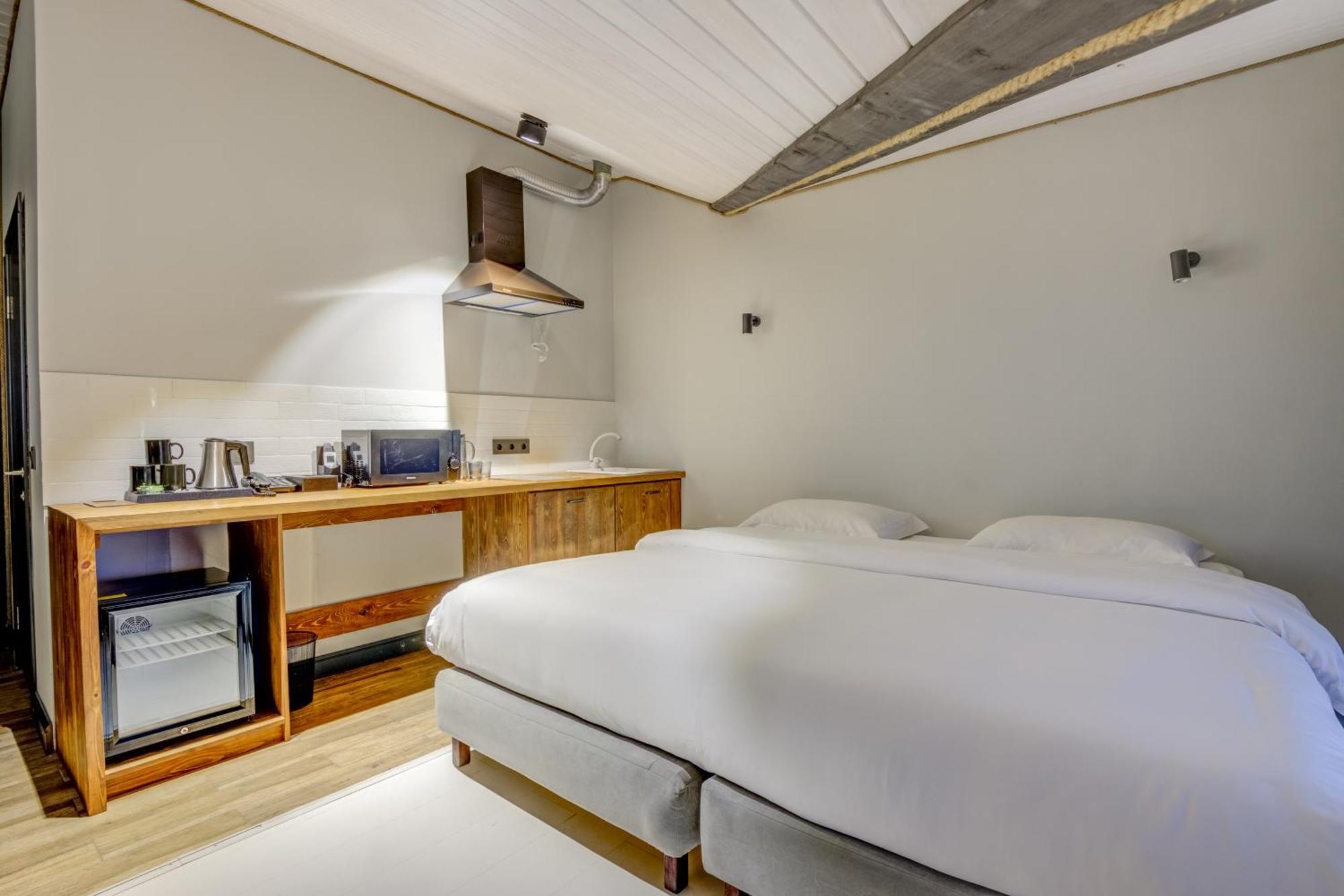 Olimp Hotel Bosteri Buitenkant foto
